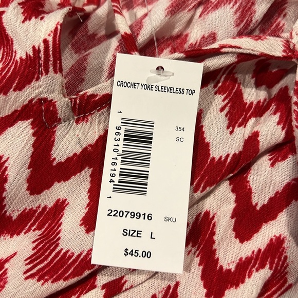 Studio B size Large sleeveless top - Picture 4 of 4